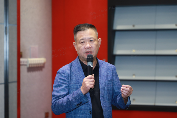 特步集团创始人丁水波分享.png