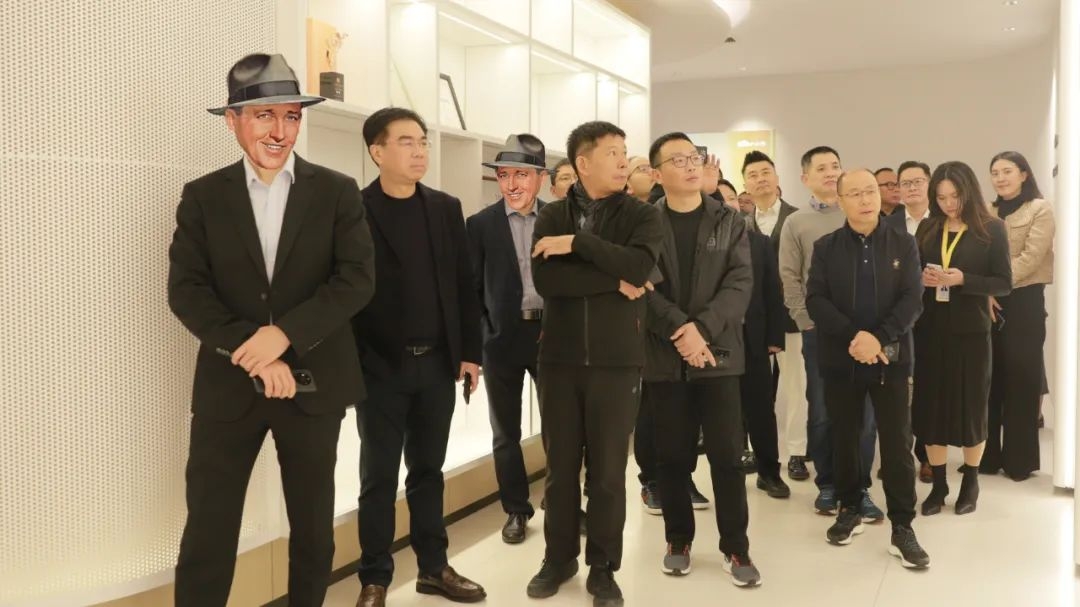 参观.jpg